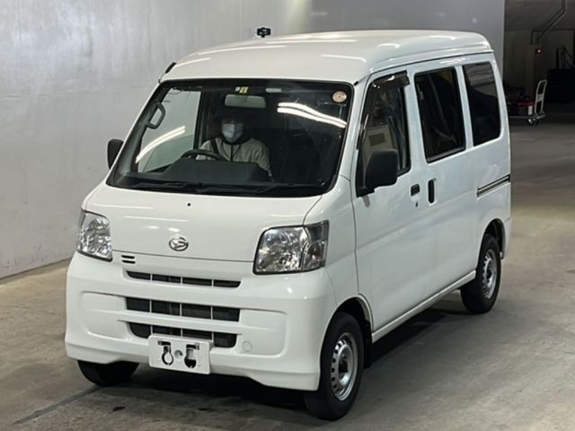 4345 Daihatsu Hijet van S321V 2017 г. (KCAA Fukuoka)